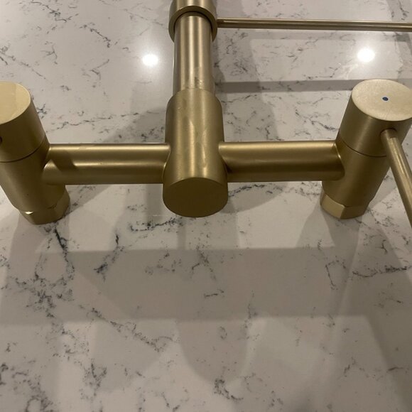 Dornberg Pull Down Kitchen Faucet - Gold 3 Function Spring TONE00238BG - Picture 8 of 11